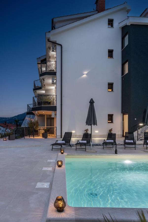 Villa Adriatic, Apartment Chiara With Sea View And Heated Swimming Pool, Free Private Parking, Ičići Dış mekan fotoğraf